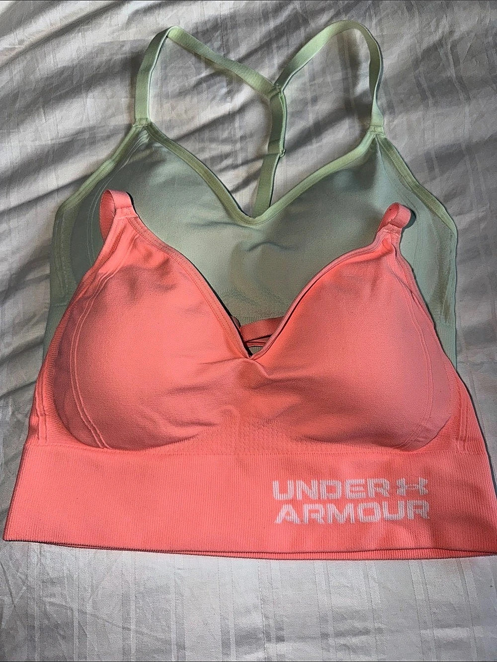 Set of 2 Under Armour UA Vanish Seamless Low Sports Bra Pink & Green
